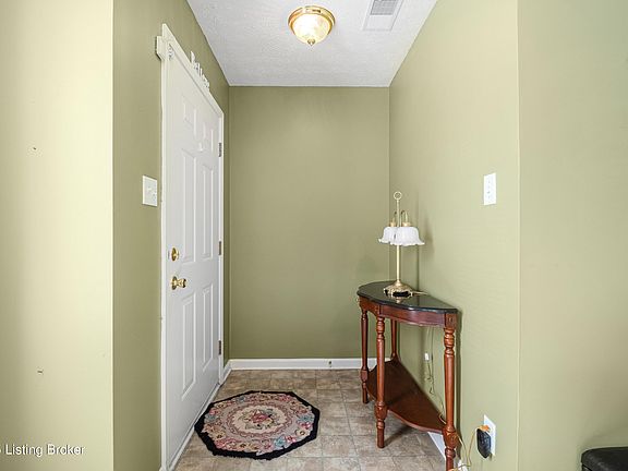 3rd image of 5217 Sand Wood Ln