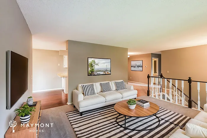 8433 Thomas Ct N — Photo 5