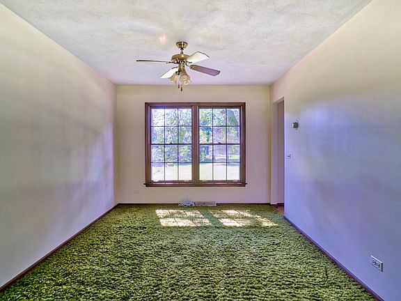 5th image of 39W437 Juliet Dr