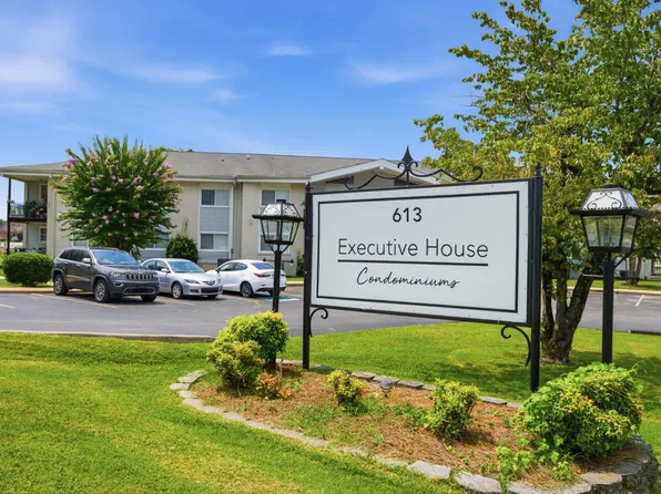 613 Hillsboro Rd APT C16, Franklin, TN 37064