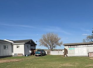 115 2nd St E, Dewberry, AB T0B1G0