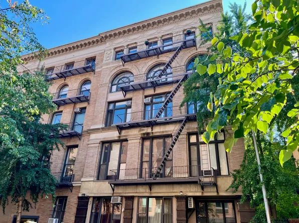 100 West 15th Street 1A image 12 of 13