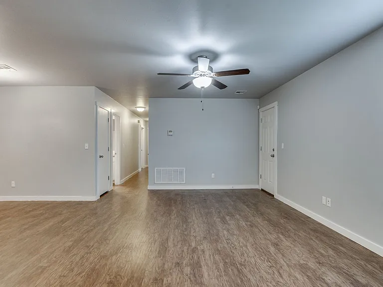 1407 Macalpine St — Photo 7