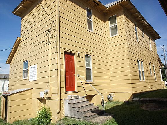 2nd image of 1706 N Broadway St