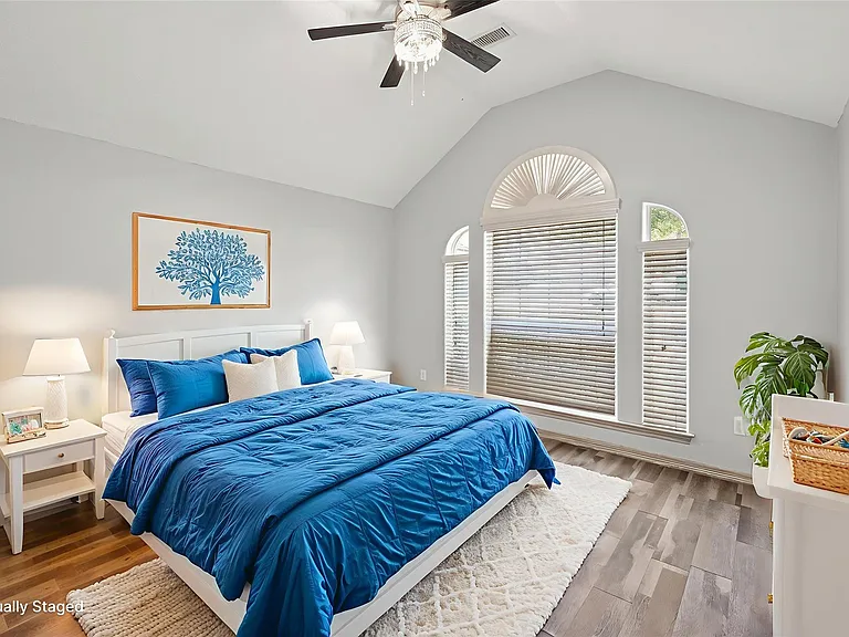 10542 Parkside Dr — Photo 22