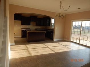 174 Winding River Rd, Jacksonville, NC 28540