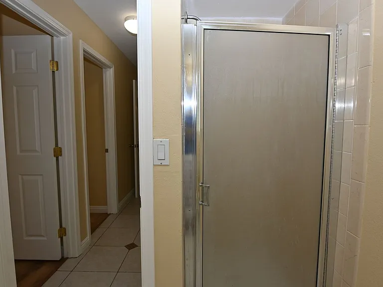 398 Roan St — Photo 17