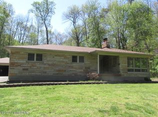 8208 Arnoldtown Rd, Louisville, KY 40214