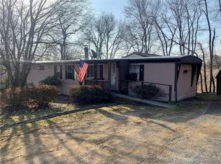 110 Tiger Rd, Evans City, PA 16033