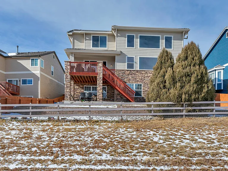 10168 Nottingham Dr — Photo 48