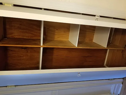 Rented by Max & Associates Realty Corp | media 17