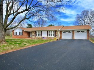 102 Golden View Rd, Glade Hill, VA 24092