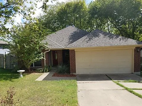 5315 Hickory Dr — Photo 2