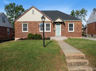 8633 Neier Ln, Saint Louis, MO 63123