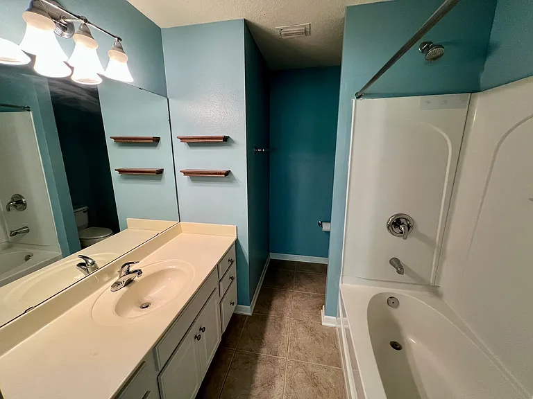 8124 Summer Palm Ct — Photo 9