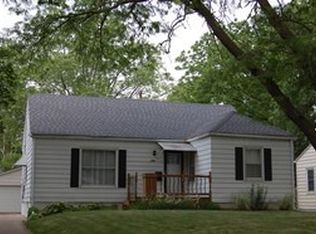 1906 55th St, Des Moines, IA 50310