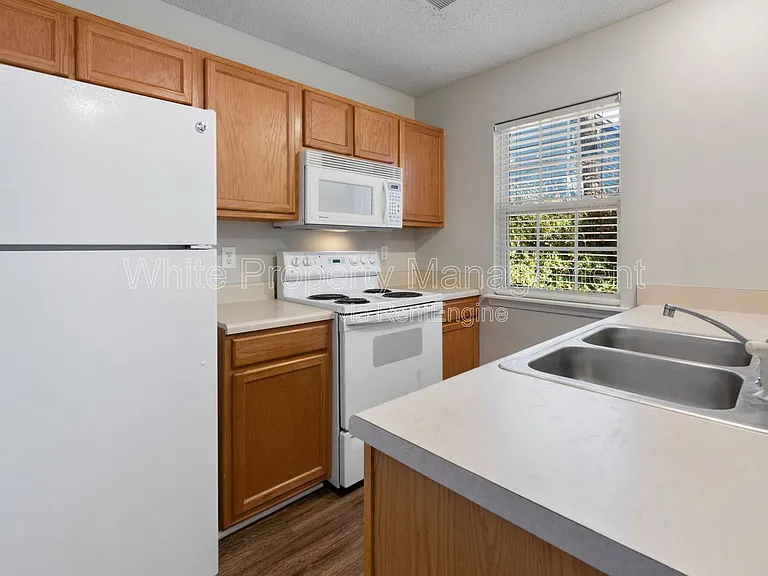 12311 Bluestem Ln — Photo 6