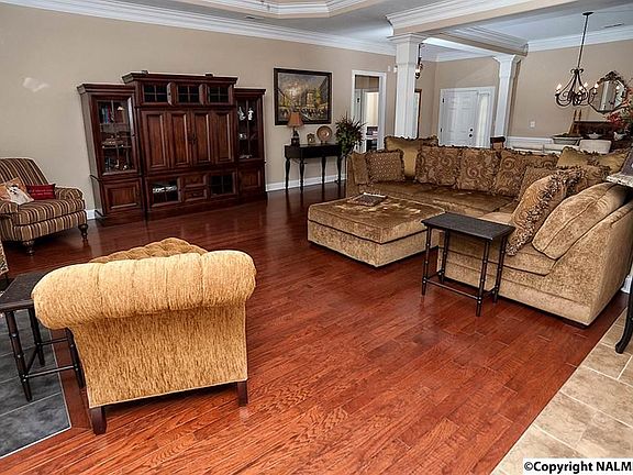 3rd image of 5002 Valley Cove Dr SE