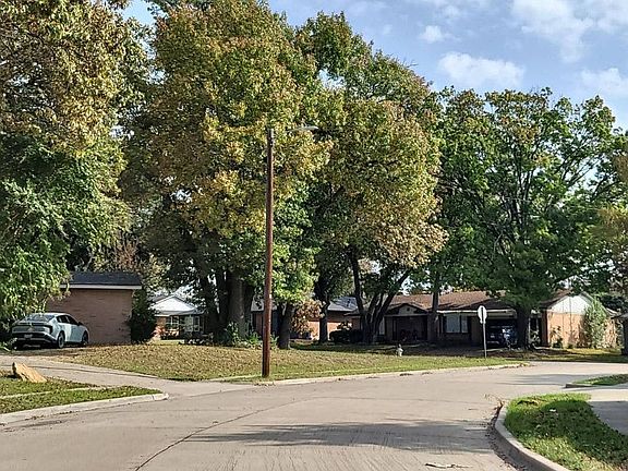 4th image of 605 Ranier Cir