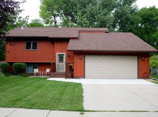 1931 19th St S, Fargo, ND 58103