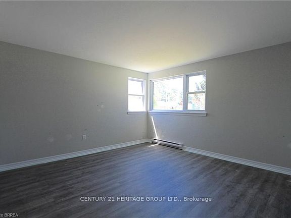 5th image of 116 King Edward Ave #7
