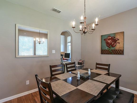 5th image of 1045 Mont Cascades Dr