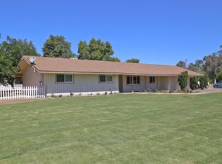 5683 N McCall Ave, Clovis, CA