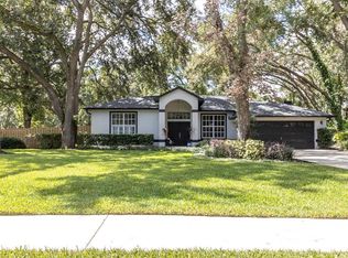 2417 Regal Dr, Lutz, FL 33549
