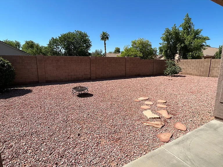 3265 E Hampton Ln — Photo 17