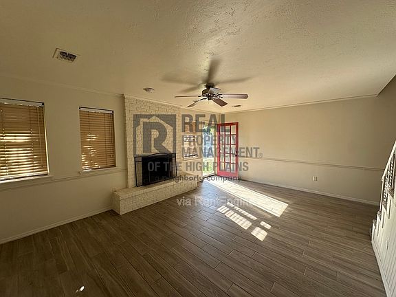 4th image of 4304 Alicia Dr