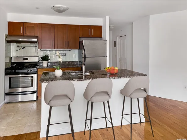 60-70 Woodhaven Boulevard #4H, Elmhurst, NY 11373