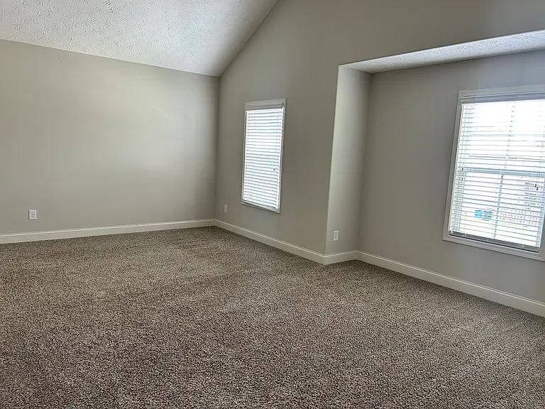 9660 Capot Dr — Photo 6
