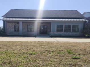 400 Valley Forge Ln, Rossville, TN 38066