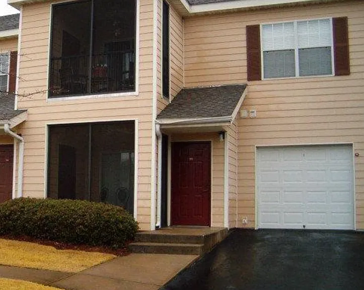 447 W Longleaf Dr #303 — Photo 1