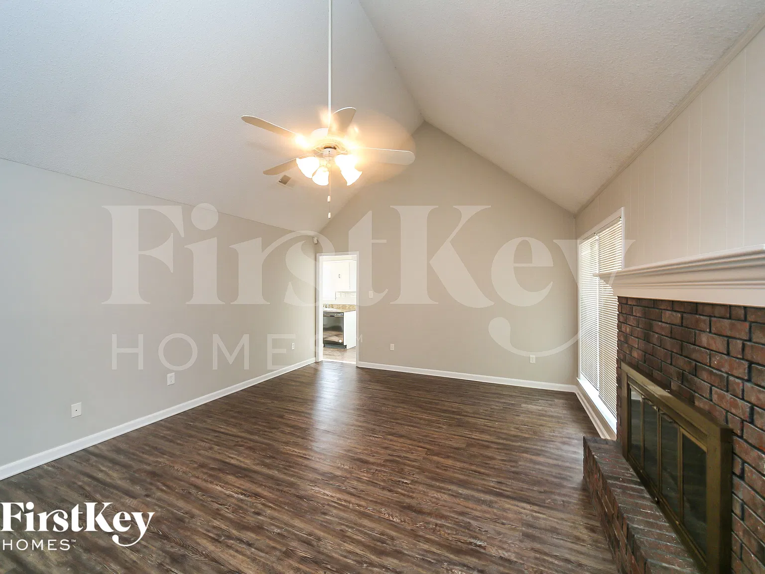4 bed, 3.0 bath, 2243 sqft, $1,935 — Photo 2