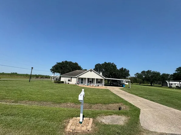 1005 Margarite Dr, Breaux Bridge, LA 70517