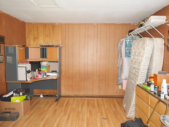 2nd image of 3126 Prospect Ave