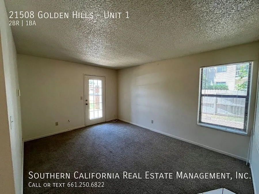 2 bedroom Apartment — Photo 2