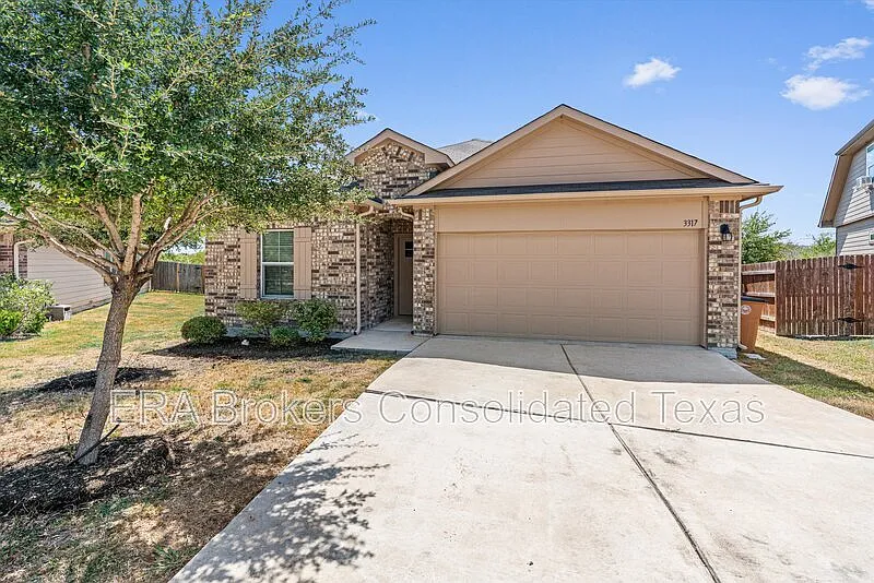4 bed, 2.0 bath, 1863 sqft, $2,100 — Photo 4