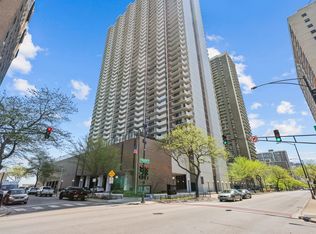 6033 N Sheridan Rd APT 24B, Chicago, IL 60660