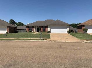 111 Nicholson Dr, Terry, MS 39170