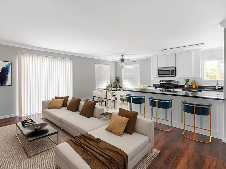 Mariners West Apartments — Photo 7