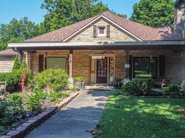 315 Clark St, Marion, KY 42064