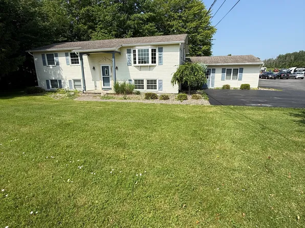 1095 Hamlin Parma Townline Rd, Hilton, NY 14468