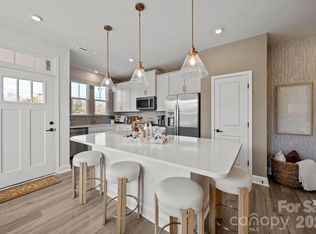 5012 Asher James Ln, Charlotte, NC 28262