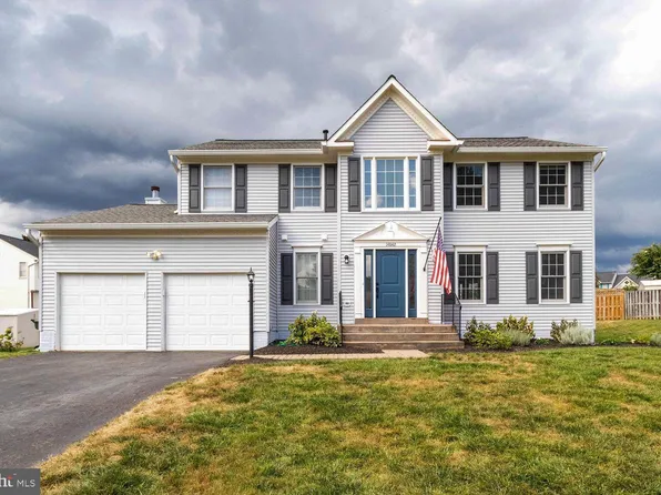 14842 Crotona Ct, Woodbridge, VA 22193