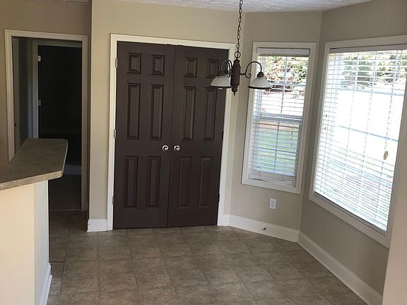 4th image of 274 Whitney Ln