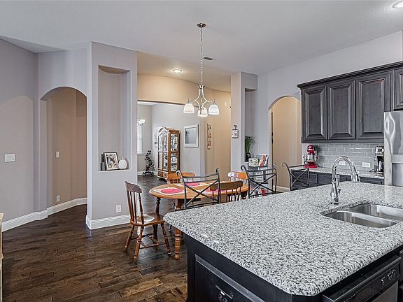 3rd image of 3704 Trinidad Dr