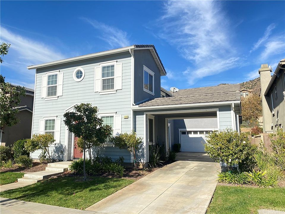 1st image of 689 E Gardenia Dr