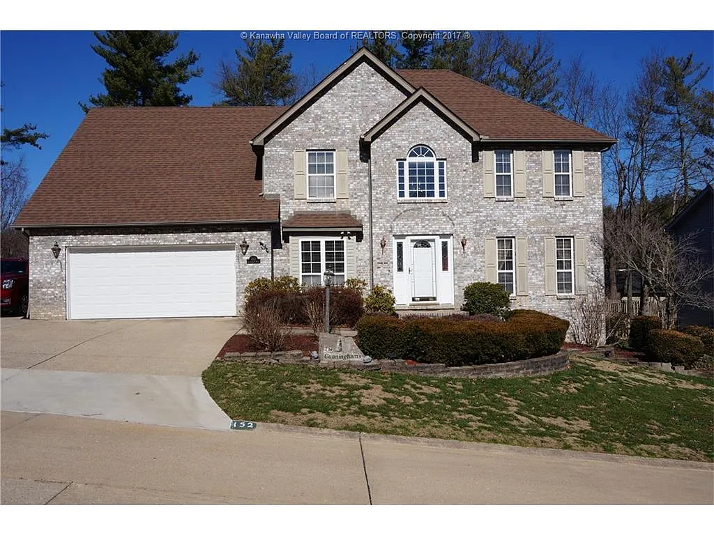152 Candlewyck Dr photo 1